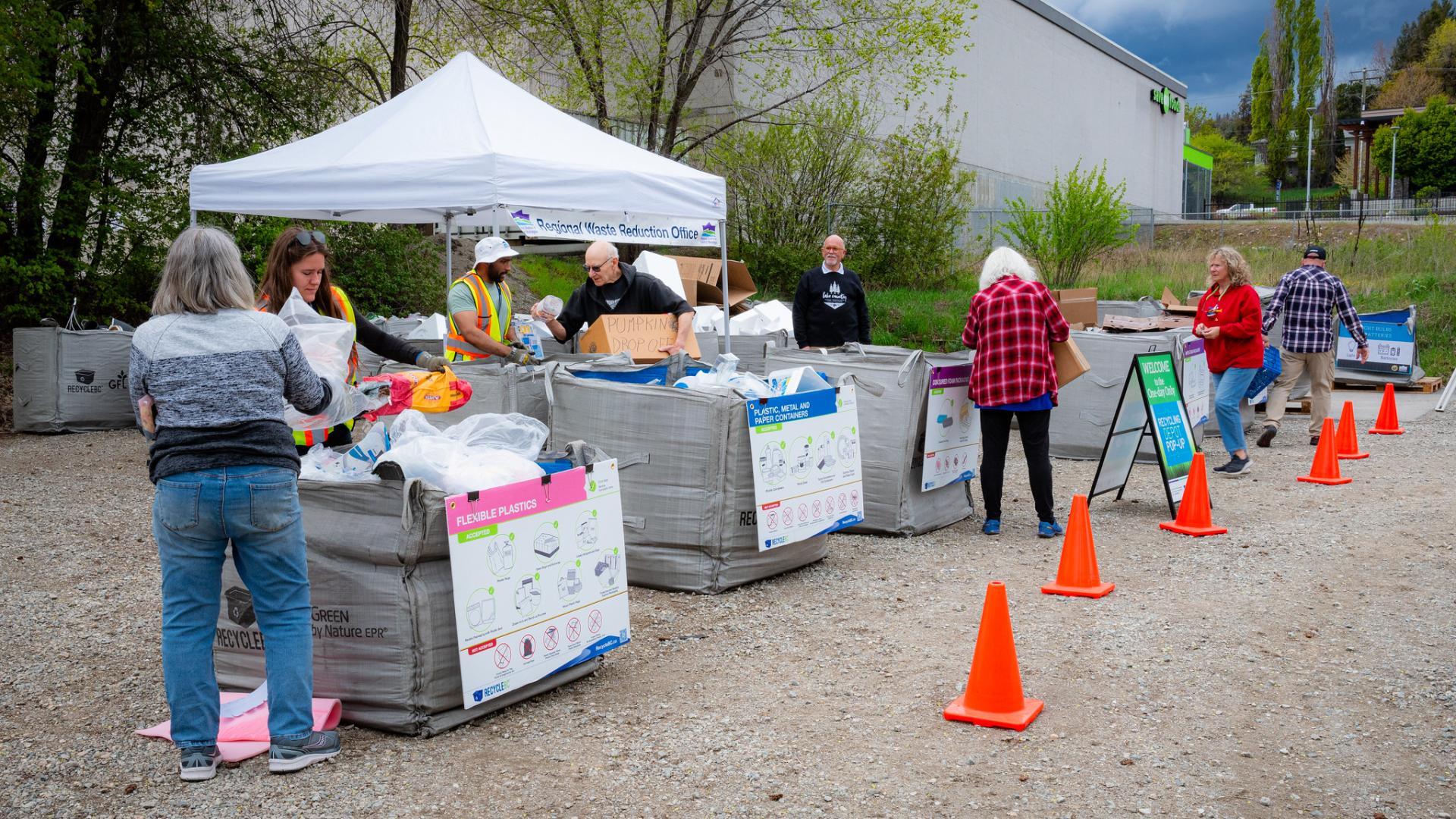 Lake Country residents bring their depot-only recycling to the monthly pop-up depot